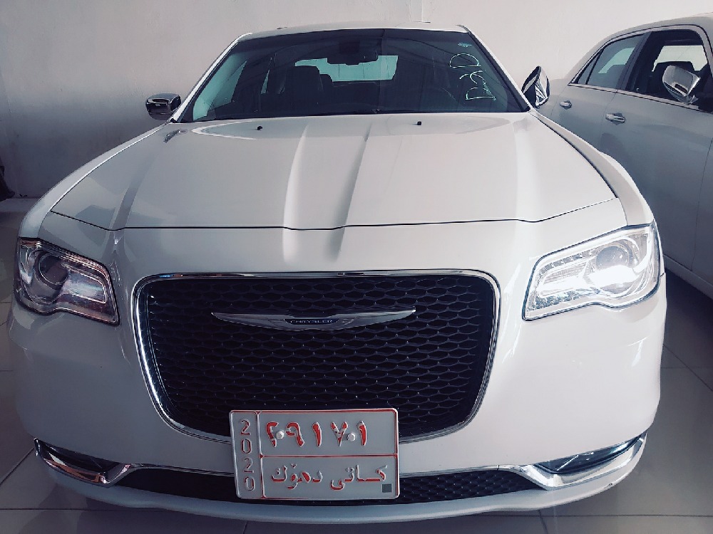 کرایسلەر 300